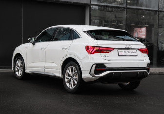 Подержанный автомобиль Audi Q3 Sportback 2021 года (6 фото)