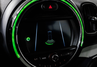 Подержанный автомобиль MINI Countryman 2019 года (13 фото)