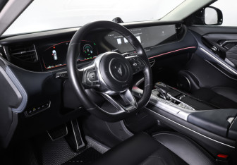 Подержанный автомобиль Voyah Free 2022 года (15 фото)