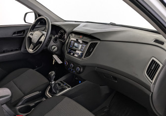 Подержанный автомобиль Hyundai Creta 2021 года (11 фото)