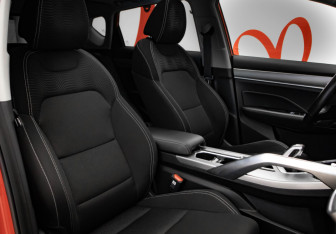 Подержанный автомобиль Geely Coolray 2020 года (31 фото)