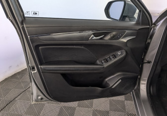 Подержанный автомобиль Haval Jolion 2022 года (19 фото)