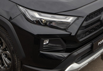 Подержанный автомобиль Toyota RAV4 2024 года (25 фото)