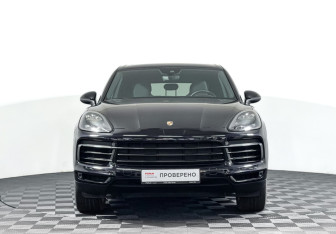 Подержанный автомобиль Porsche Cayenne 2018 года (2 фото)
