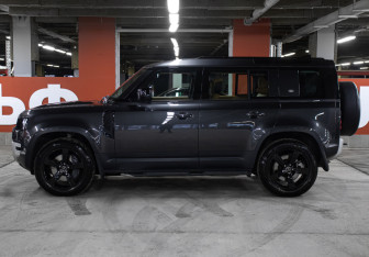 Подержанный автомобиль Land Rover Defender Suv 2023 года (8 фото)