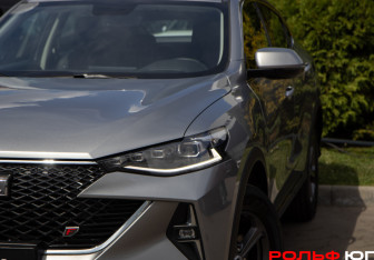 Подержанный автомобиль Haval F7x 2023 года (17 фото)