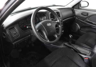 Подержанный автомобиль Hyundai Sonata 2007 года (5 фото)