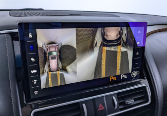 Подержанный автомобиль Infiniti QX80 2017 года (27 фото)