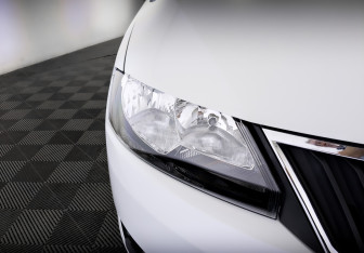Подержанный автомобиль Skoda Rapid Liftback 2019 года (17 фото)