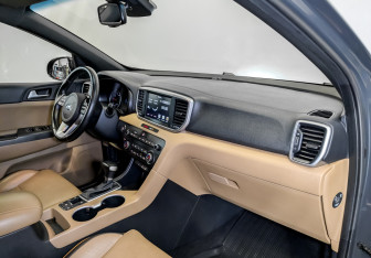 Подержанный автомобиль Kia Sportage 2020 года (11 фото)