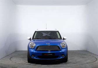 Подержанный автомобиль MINI Countryman 2011 года (2 фото)