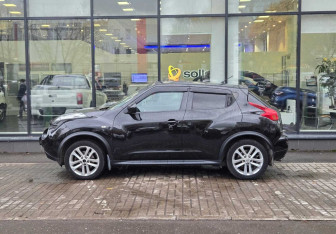 Подержанный автомобиль Nissan Juke 2012 года (5 фото)