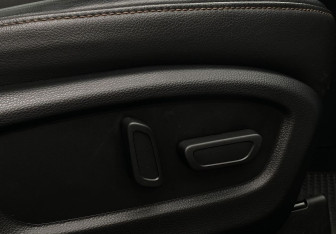 Подержанный автомобиль GAC GS8 2021 года (27 фото)