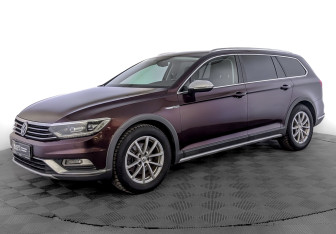 Подержанный автомобиль Volkswagen Passat Wagon 2018 года (1 фото)