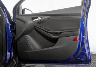Подержанный автомобиль Ford Focus Sedan 2019 года (20 фото)