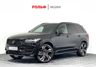 Подержанный автомобиль Volvo XC90 2019 года (28 фото)