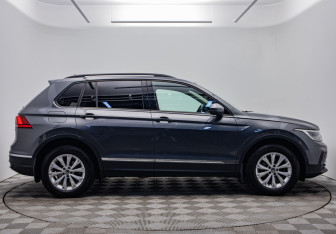 Подержанный автомобиль Volkswagen Tiguan 2021 года (6 фото)