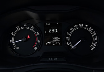 Подержанный автомобиль Skoda Rapid Liftback 2021 года (16 фото)