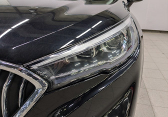 Подержанный автомобиль Hongqi H5 2022 года (30 фото)