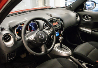 Подержанный автомобиль Nissan Juke 2014 года (7 фото)