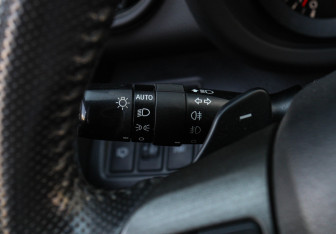 Подержанный автомобиль Toyota RAV4 2011 года (25 фото)