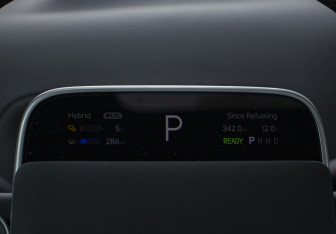 Подержанный автомобиль LiXiang L7 2024 года (11 фото)