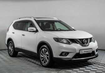 Подержанный автомобиль Nissan X-Trail 2017 года (3 фото)