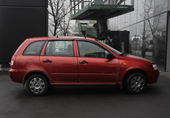 Подержанный автомобиль LADA (ВАЗ) Kalina Wagon 2011 года (4 фото)