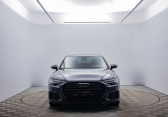 Подержанный автомобиль Audi A6 Sedan 2020 года (2 фото)