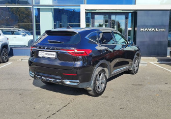 Подержанный автомобиль Haval F7 2021 года (5 фото)