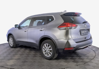 Подержанный автомобиль Nissan X-Trail 2019 года (7 фото)