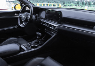 Подержанный автомобиль Kia K5 2021 года (7 фото)