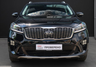 Подержанный автомобиль Kia Sorento 2018 года (2 фото)