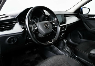 Подержанный автомобиль Skoda Rapid Liftback 2020 года (9 фото)