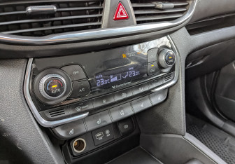 Подержанный автомобиль Hyundai Santa Fe 2018 года (29 фото)