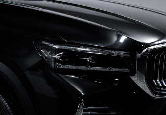 Подержанный автомобиль Geely Monjaro 2023 года (16 фото)