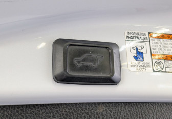 Подержанный автомобиль Toyota RAV4 2018 года (25 фото)