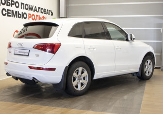 Подержанный автомобиль Audi Q5 2011 года (4 фото)