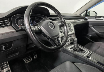 Подержанный автомобиль Volkswagen Passat Wagon 2017 года (13 фото)