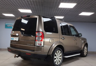 Подержанный автомобиль Land Rover Discovery 2013 года (5 фото)