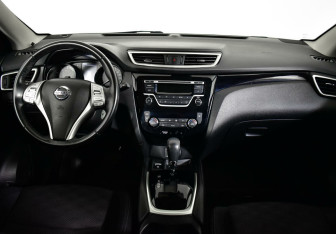 Подержанный автомобиль Nissan Qashqai 2018 года (8 фото)