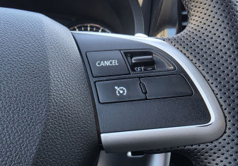 Подержанный автомобиль Mitsubishi Outlander 2013 года (17 фото)