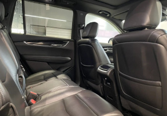Подержанный автомобиль Cadillac XT6 2020 года (12 фото)