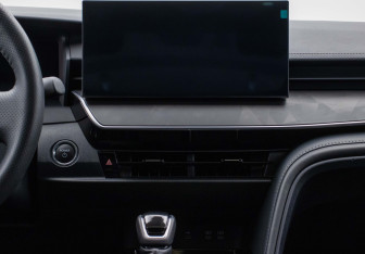 Подержанный автомобиль Toyota Camry Sedan 2025 года (14 фото)