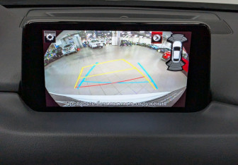 Подержанный автомобиль Mazda CX-5 2022 года (13 фото)