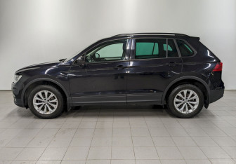 Подержанный автомобиль Volkswagen Tiguan 2019 года (8 фото)