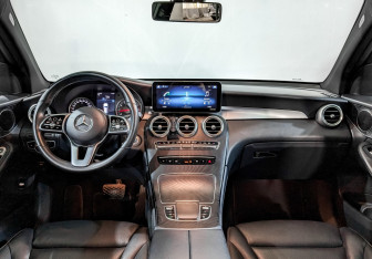 Подержанный автомобиль Mercedes-Benz GLC Coupe 2020 года (14 фото)