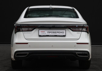 Подержанный автомобиль Omoda S5 2024 года (6 фото)