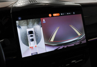 Подержанный автомобиль GAC M8 2023 года (14 фото)