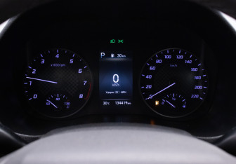 Подержанный автомобиль Hyundai Solaris Sedan 2021 года (12 фото)